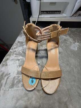 DODO Women's Gold Glitter Rhinestone Ankle Strap Block Heel Sandals